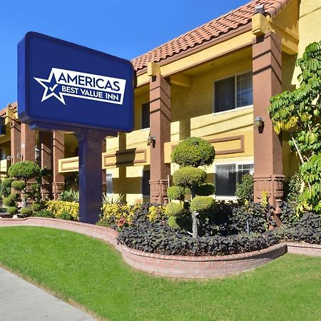 Americas Best Value Inn & Suites Форсайт Екстериор снимка